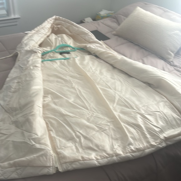 Off white/ivory long puffer vest. Hits mid thigh. - Picture 2 of 5